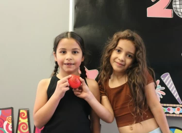 Heart Holding ES Girls - A World Fit For Kids!